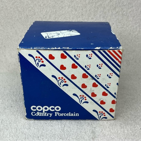 NEW Vintage Copco Fine Porcelain Espresso Mug/Saucer Set of 4-White/Blue/Red-82 - Picture 2 of 10